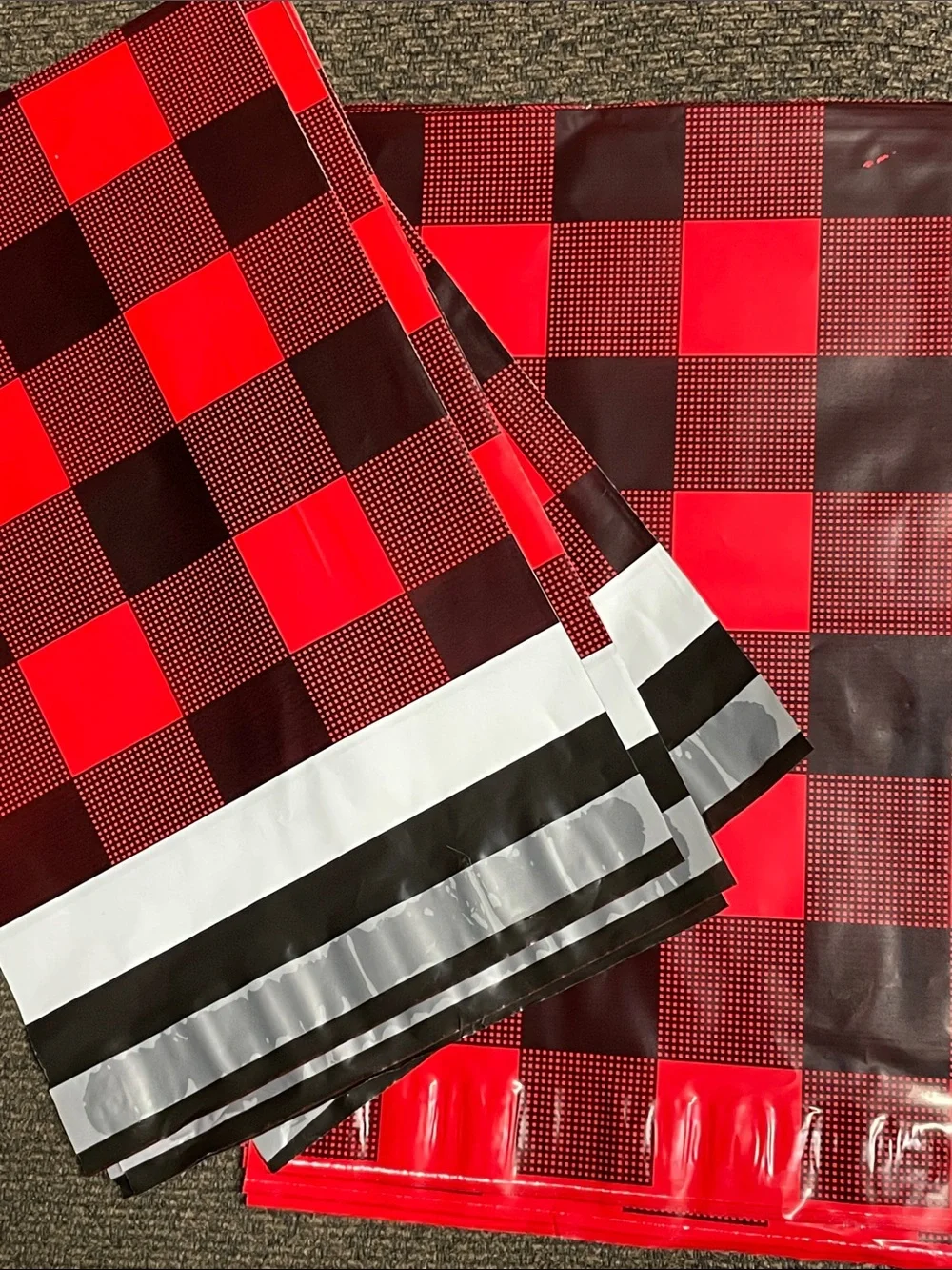 12 Polymailers Red/Black buffalo print